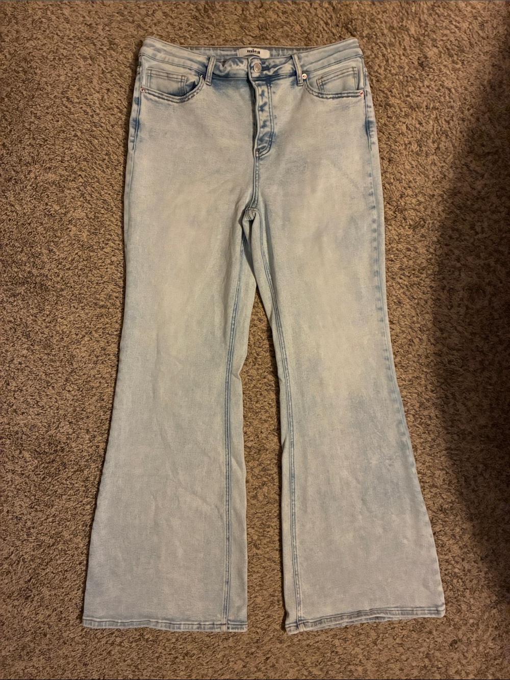Mica Denim High Rise Easy Flare Hidden Button light wash jeans -size 32